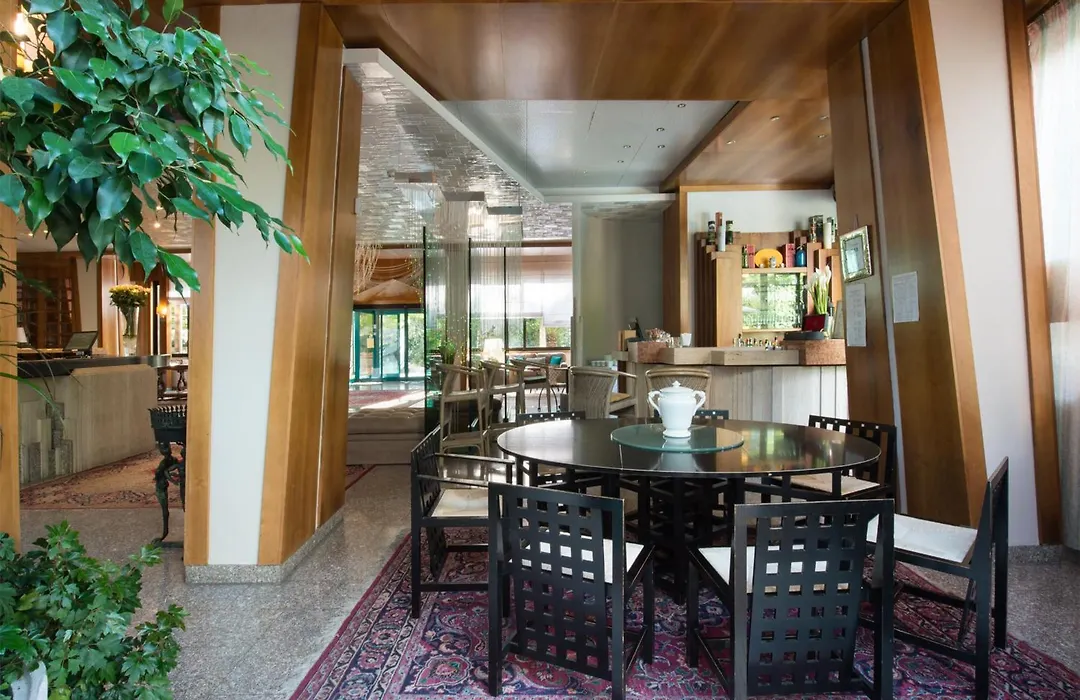 Grand Hotel Panoramic-1